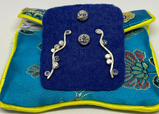 Ear Studs in 925 and Fine Silver . 2 Pairs